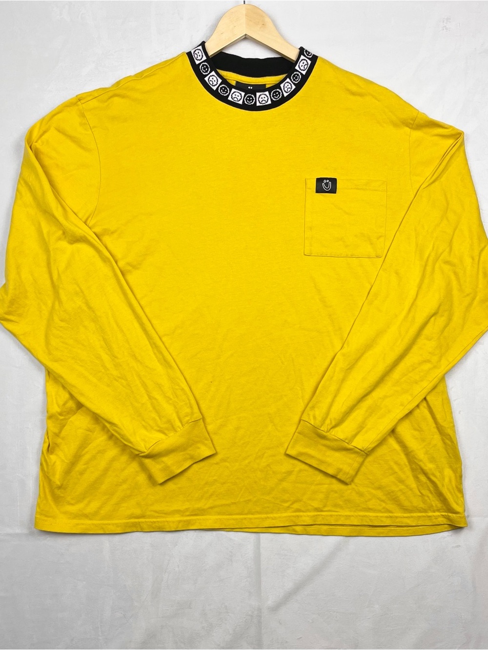 Lazy Oaf Smiley Face Collar Graphic Long Sleeve Pocket Tee Size XXL